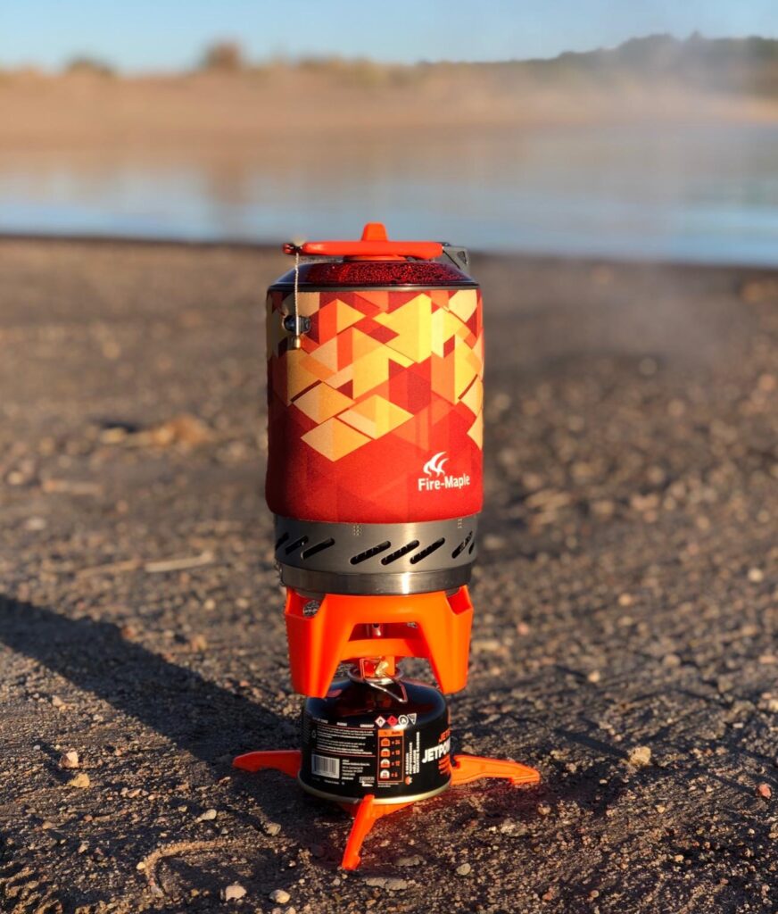 Fire Maple Fixed Star 1 vs 2 — small size, big differences. See which stove fits your adventure style.
